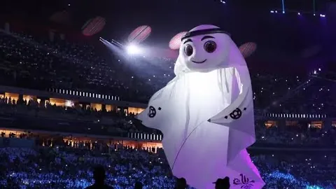 滕哈格场边怒斥球员，赛后巧妙缓解尴尬局面